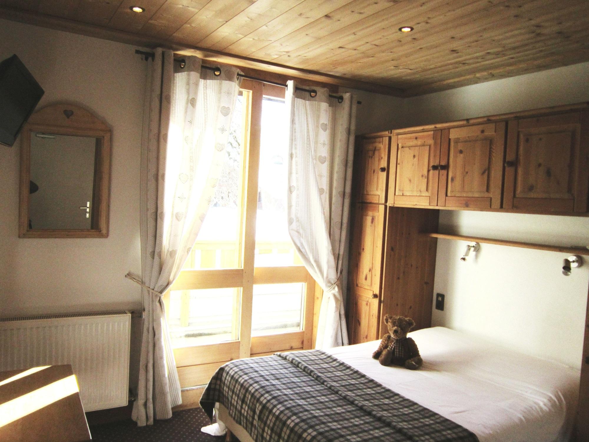 Logis Hotel Gai Soleil Samoëns Екстериор снимка