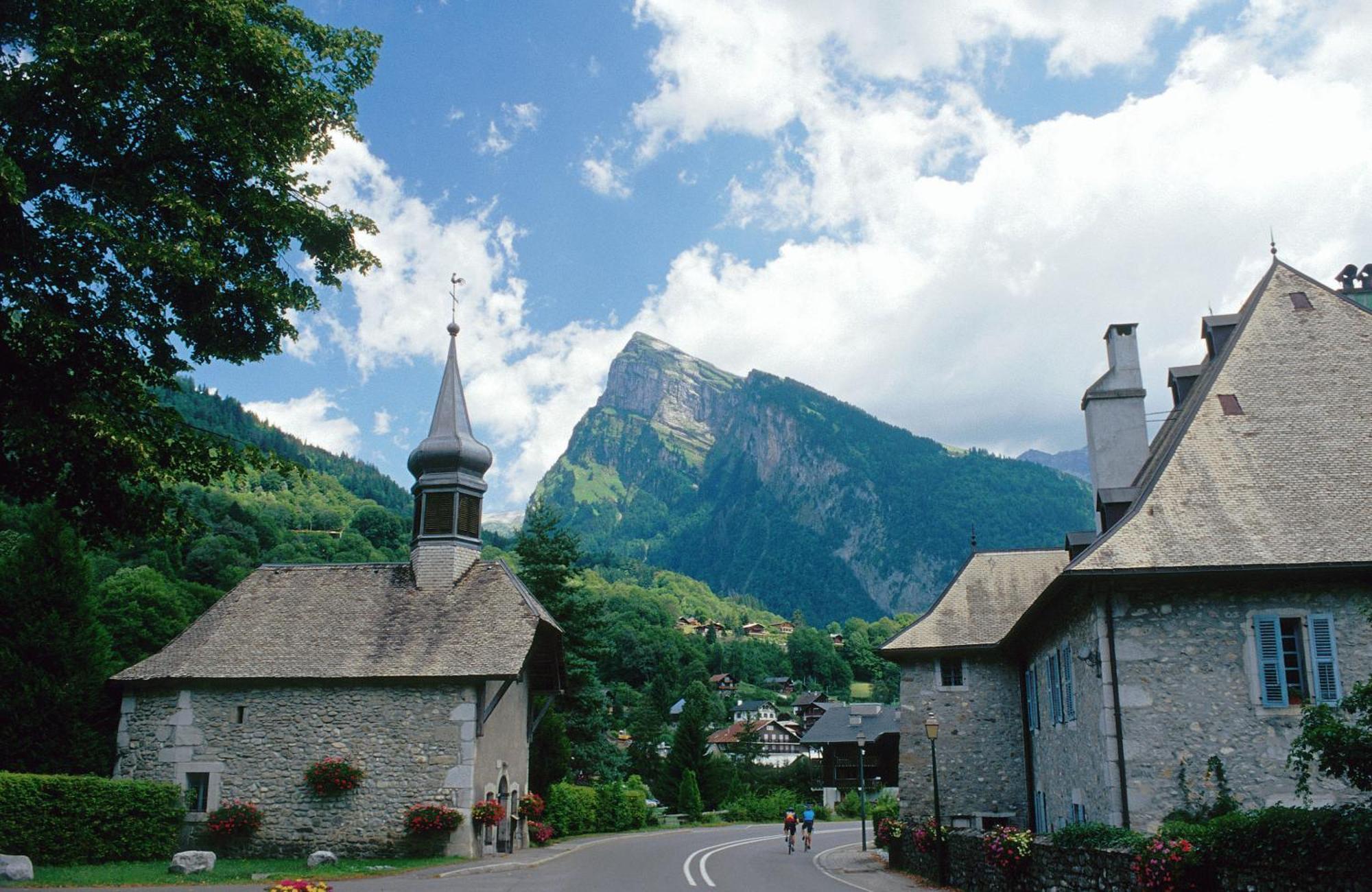 Logis Hotel Gai Soleil Samoëns Екстериор снимка