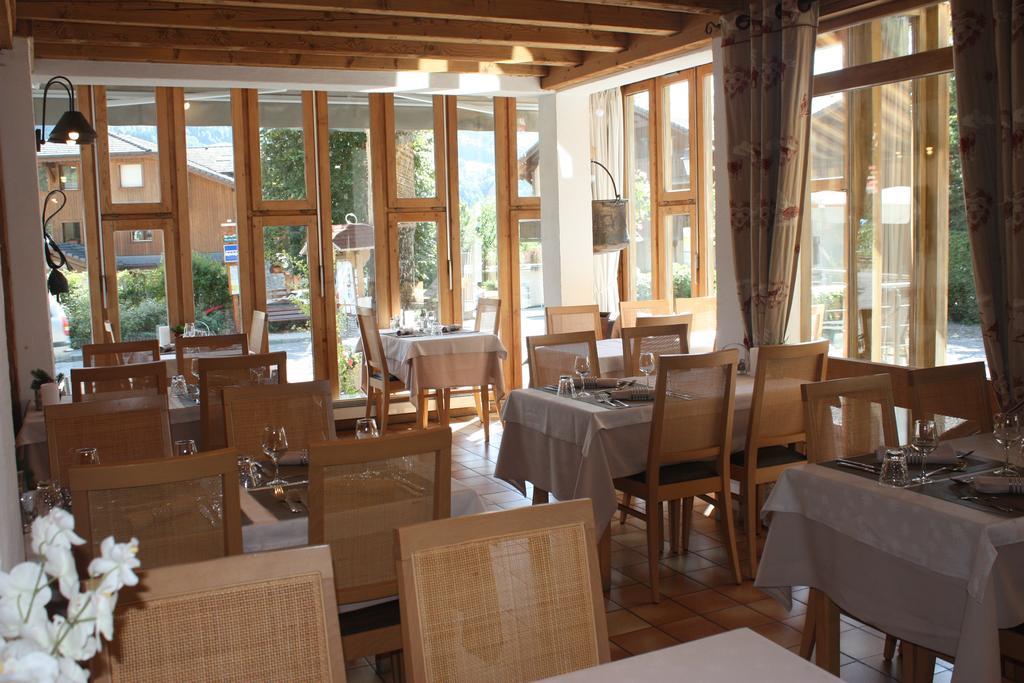 Logis Hotel Gai Soleil Samoëns Екстериор снимка