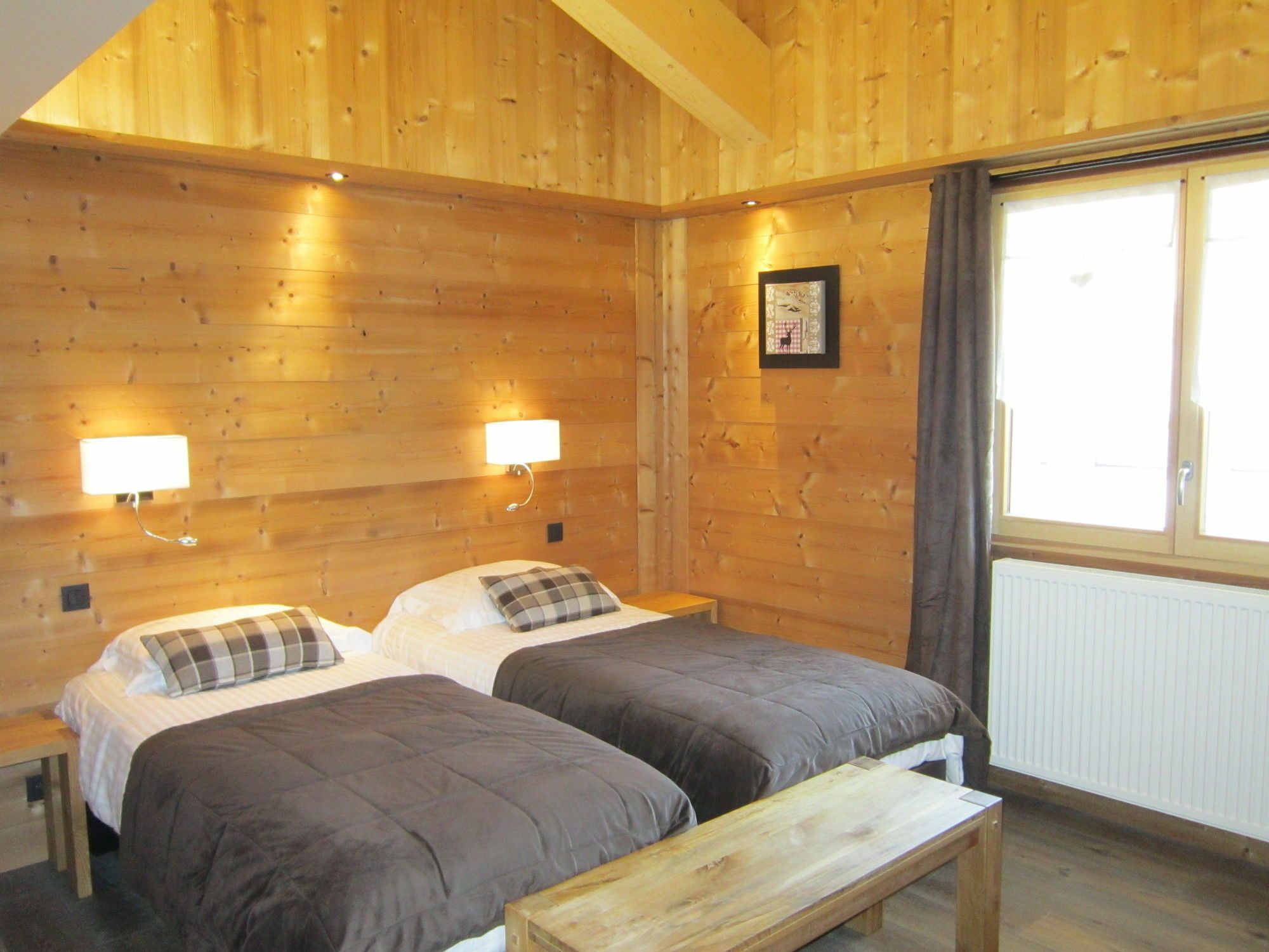 Logis Hotel Gai Soleil Samoëns Екстериор снимка